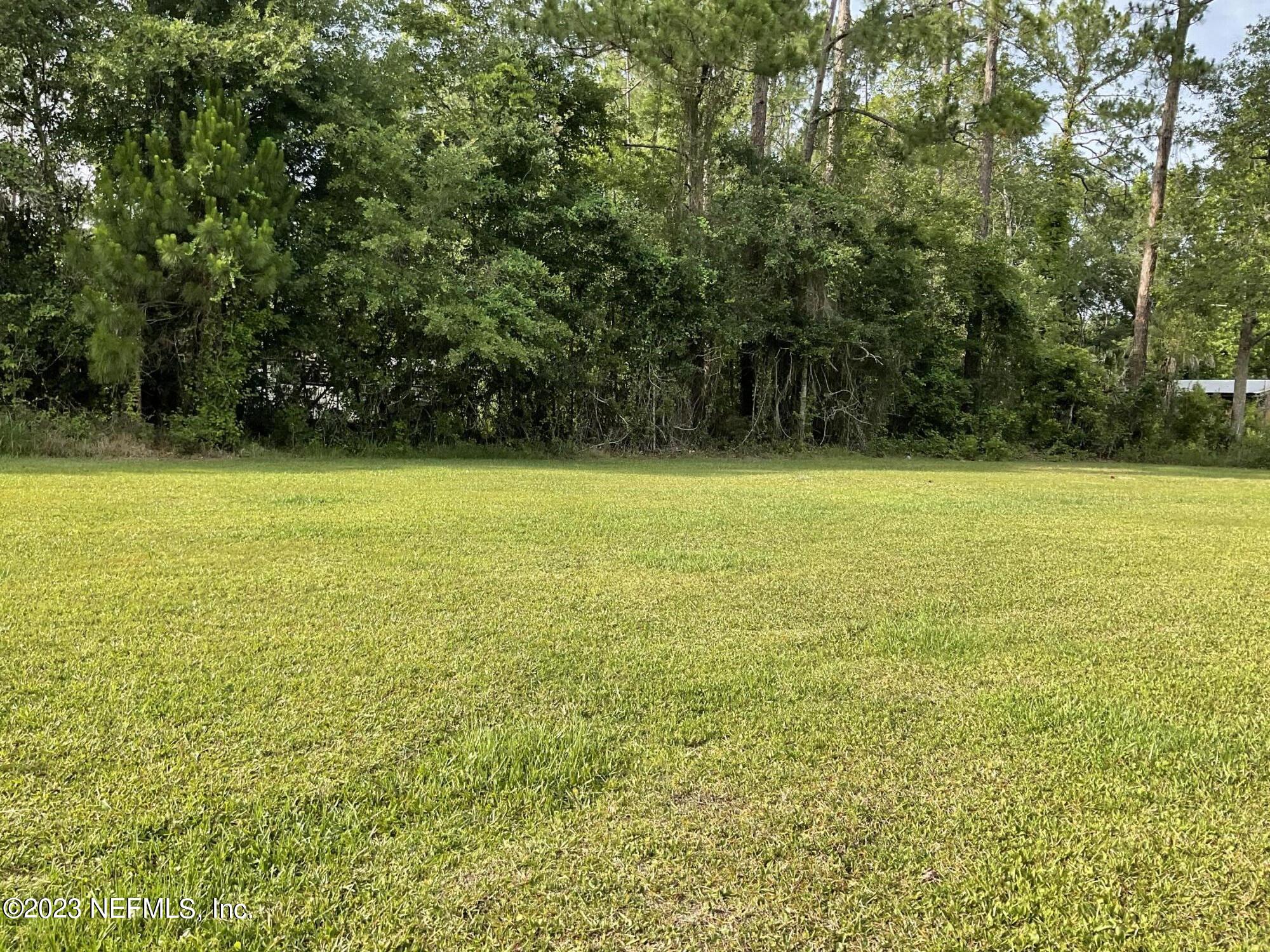 1365 US 90 Macclenny, FL 32063 - Photo 9 of 16 a view of an ocean from a yard