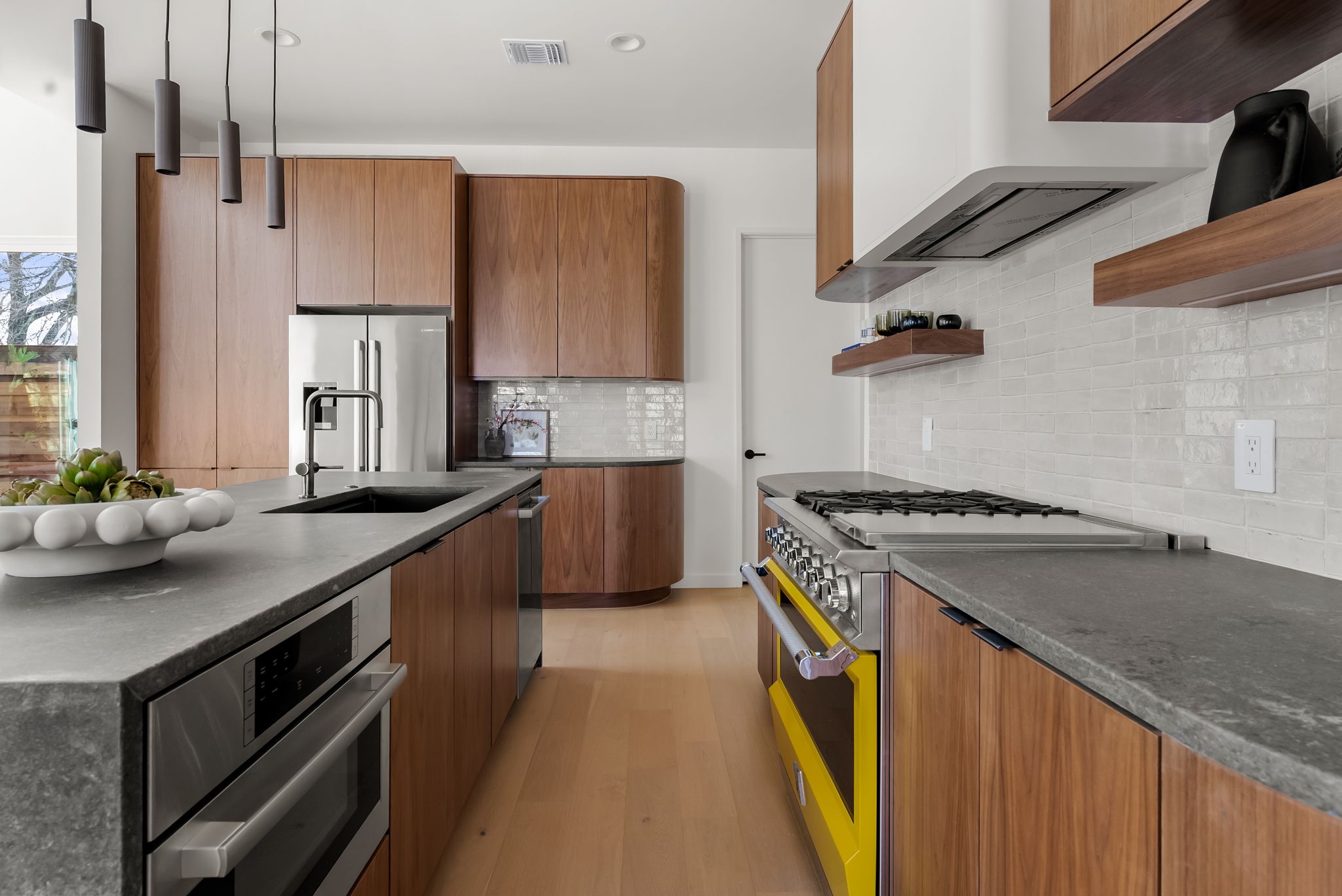 2401 East 18th Street Austin, TX 78702 - Photo 18 of 36