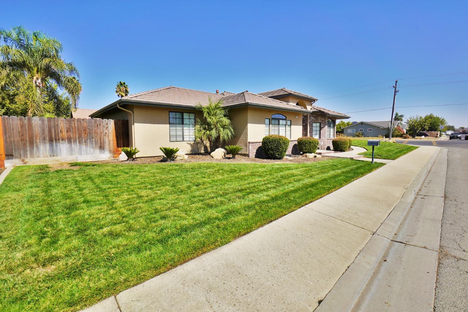 1234 Cedar Lane Lemoore, CA 93245 - Photo 2 of 57