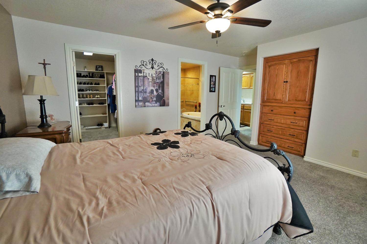 1234 Cedar Lane Lemoore, CA 93245 - Photo 38 of 57