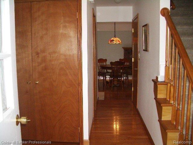 3227 Spring Meadow Drive Rochester, MI 48306 - Photo 3 of 25 Foyer
