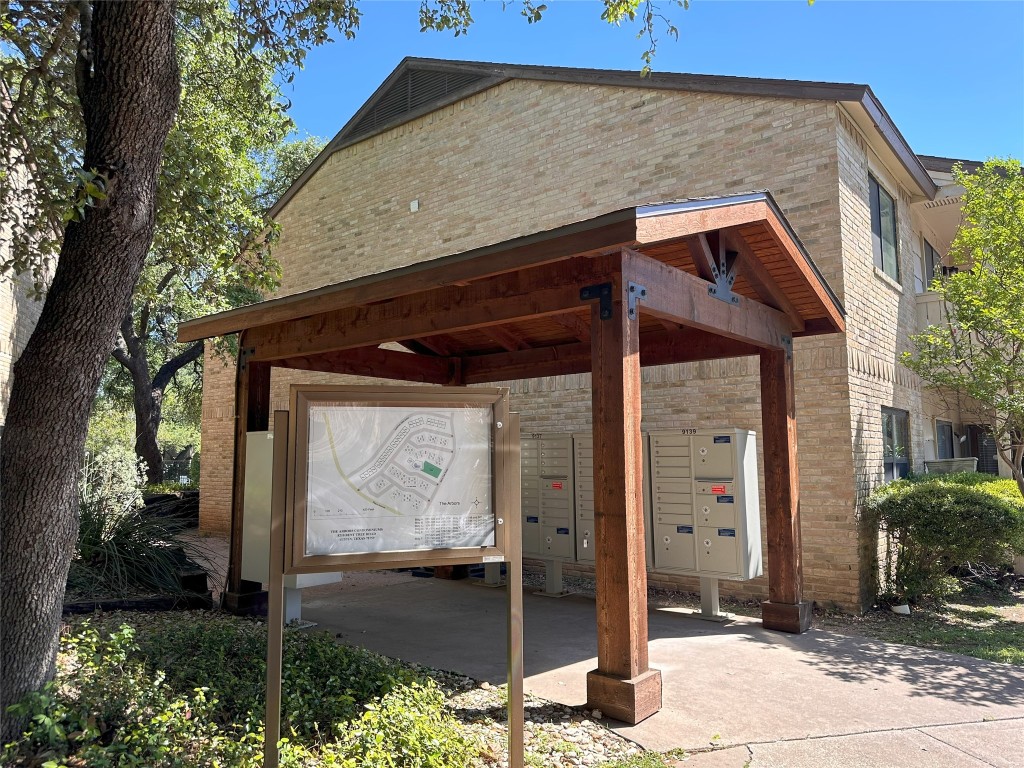 8210 Bent Tree Road, Unit 257 Austin, TX 78759 - Photo 18 of 20 a front view of a house with garden