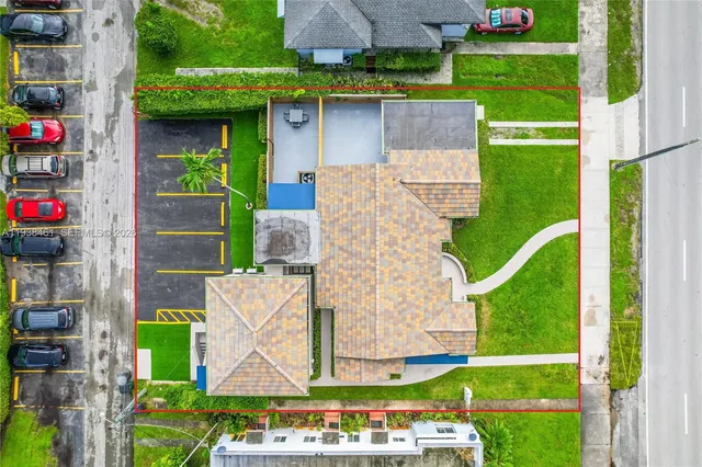 $1,625,000 | 157 Curtiss Parkway, Miami Springs, FL 33166