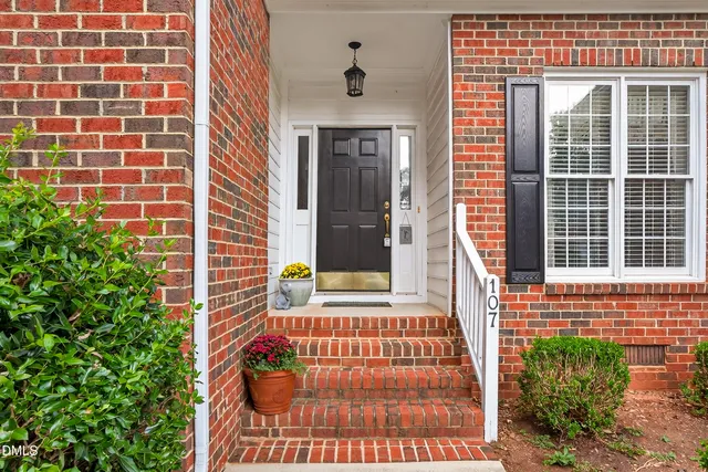 $625,000 | 107 Tower Hamlet Drive, Cary, NC 27518