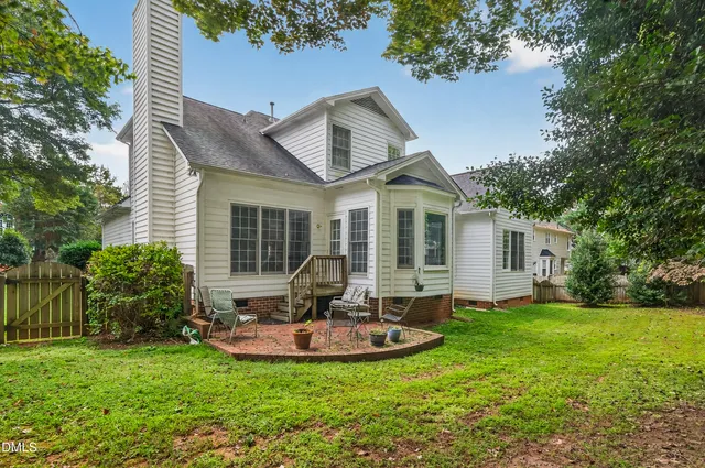 $625,000 | 107 Tower Hamlet Drive, Cary, NC 27518