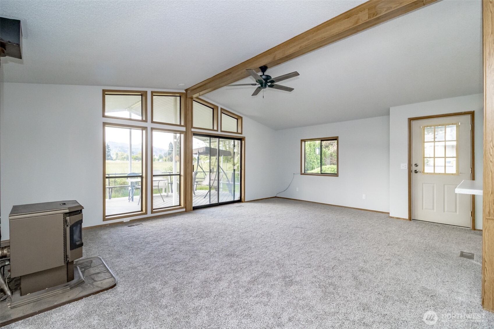 836 Harman Way South, Unit 8 Orting, WA 98360 - Photo 12 of 28