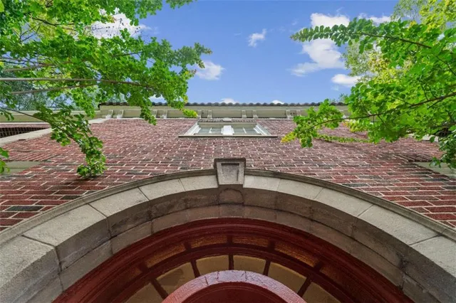 a view of outside area of the house