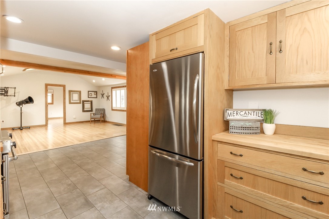 1402 North 2nd Street Renton, WA 98057 - Photo 12 of 36