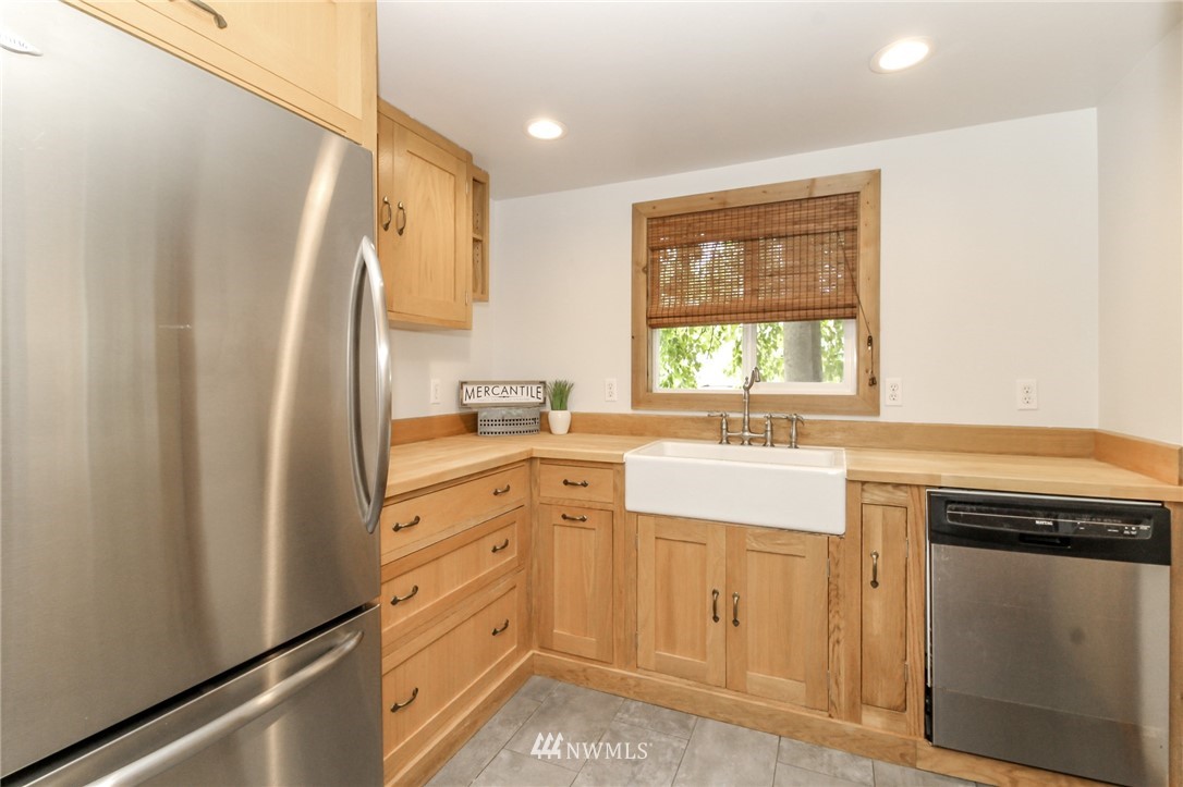 1402 North 2nd Street Renton, WA 98057 - Photo 13 of 36