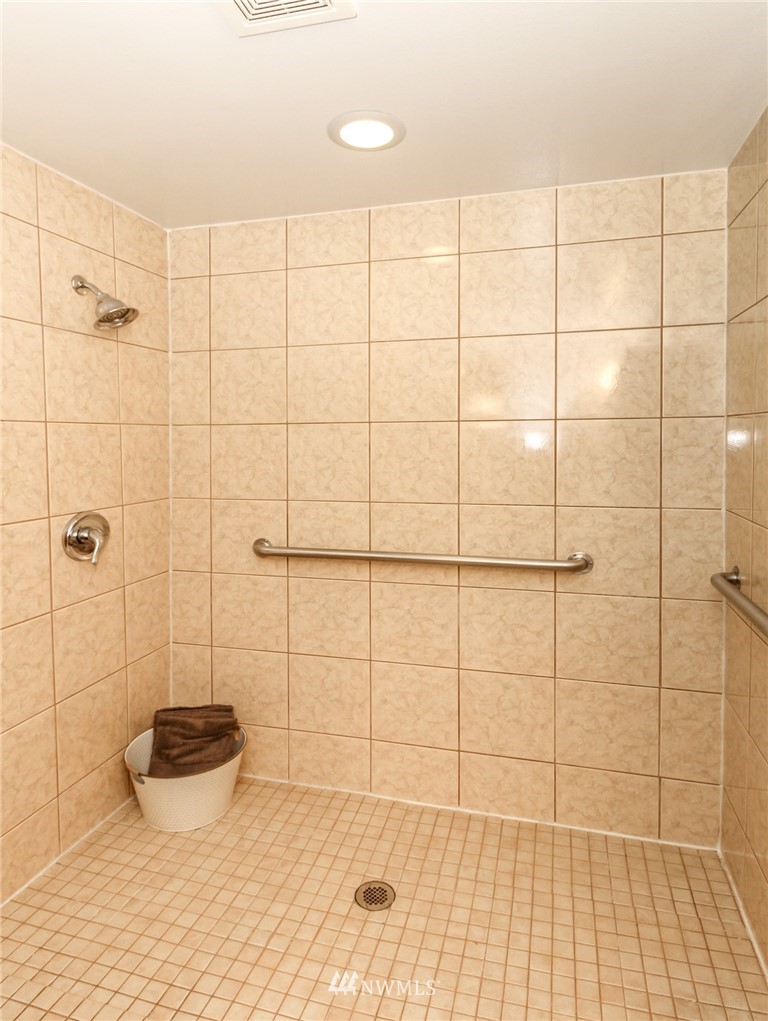 1402 North 2nd Street Renton, WA 98057 - Photo 25 of 36