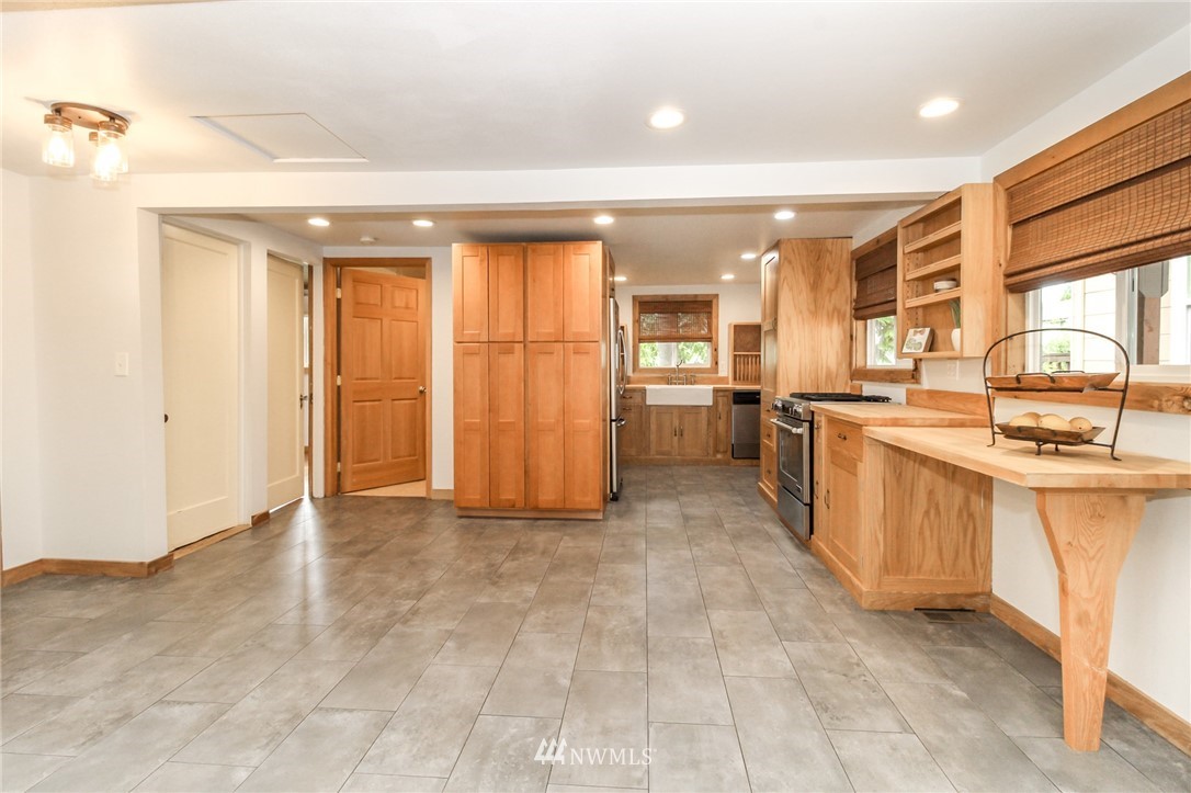 1402 North 2nd Street Renton, WA 98057 - Photo 8 of 36