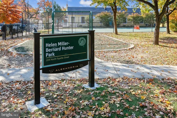 $3,000 | 603 Bashford Lane, Unit 1, Alexandria, VA 22314