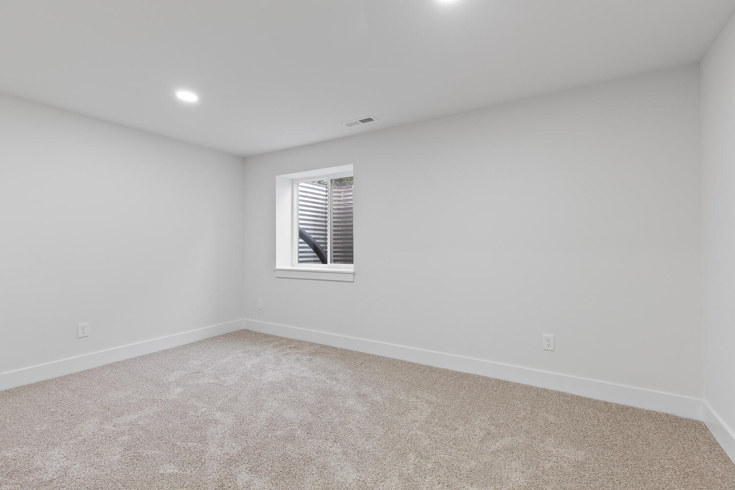 2513 Clinton Way Jackson, MI 49201 - Photo 27 of 35 2009-Green-Acres-Dr-1032