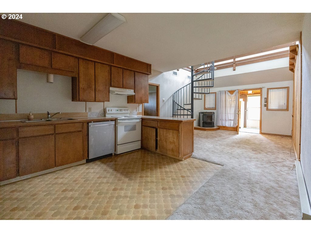 2908 Elmira Road Eugene, OR 97402 - Photo 19 of 40 Gallery Image 19
