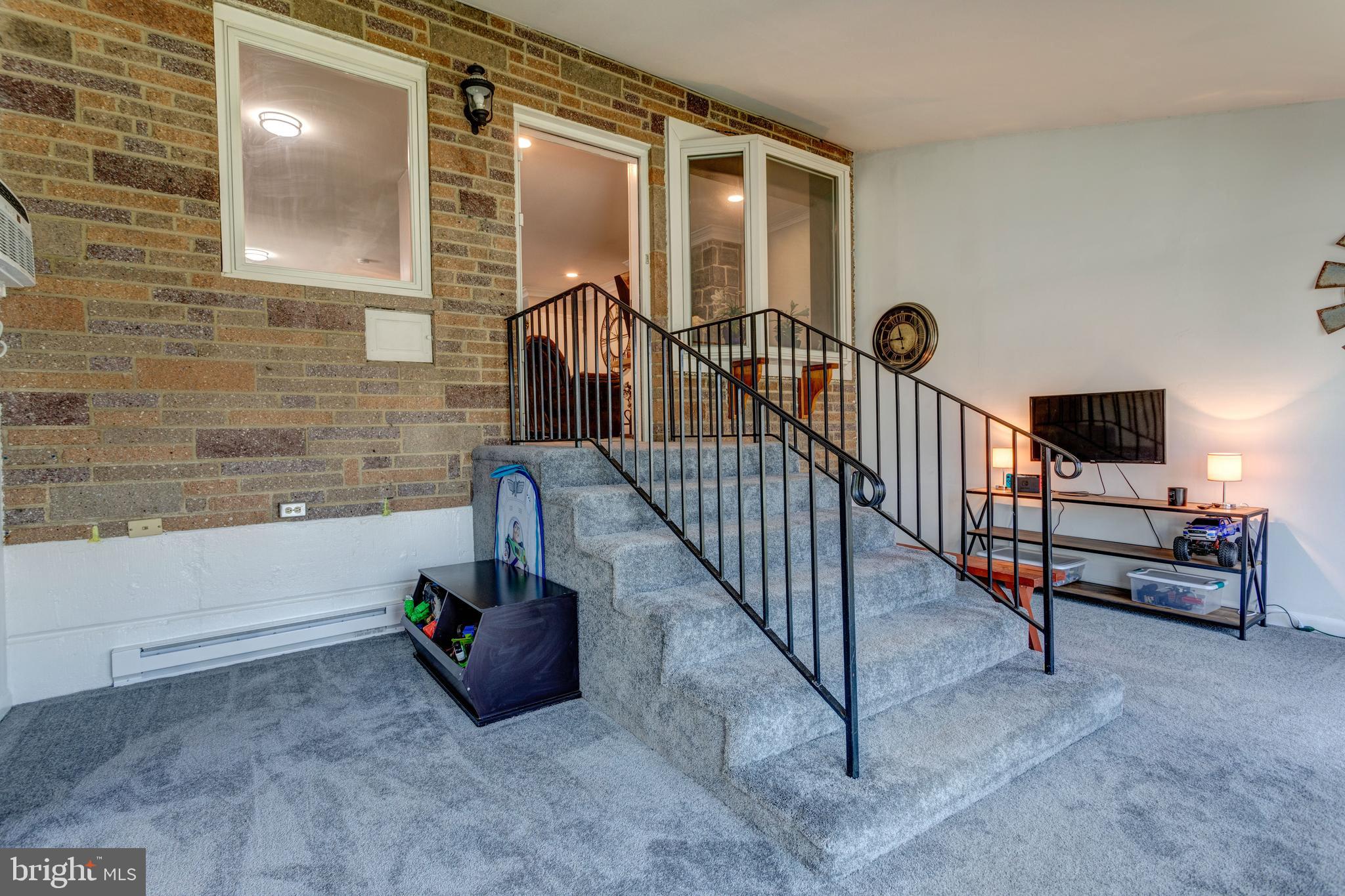 212 Hoffman Road Ridley Park, PA 19078 - Photo 4 of 45 Gallery Image 4