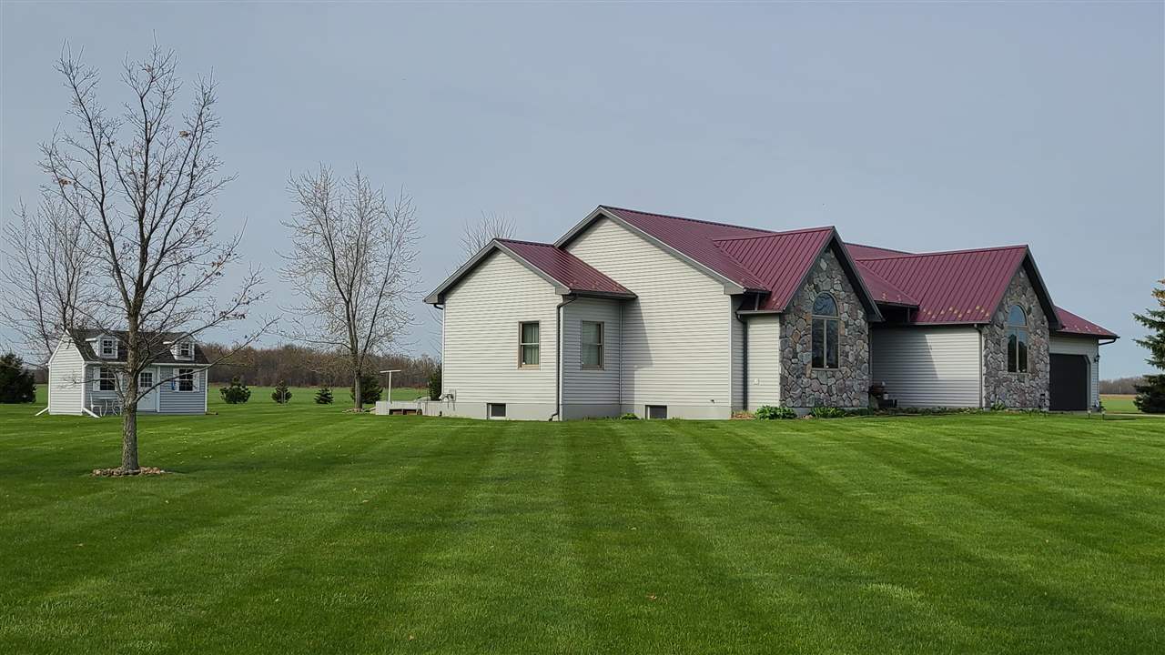 8089 Ferden Road Chesaning, MI 48616 - Photo 3 of 37