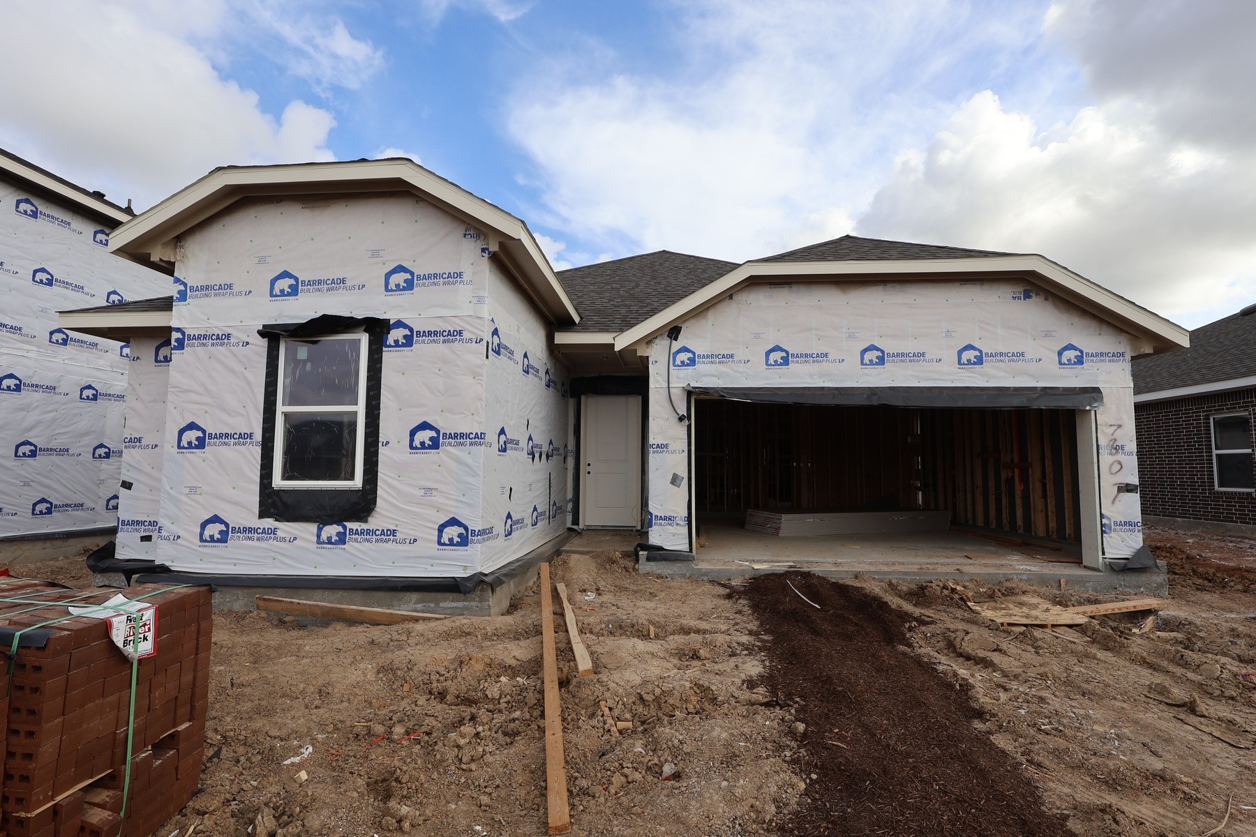 7807 Jasper Mdws Way Angleton, TX 77515 - Photo 2 of 26 Two story home with 5 beds, 3 baths, and 3 car garage