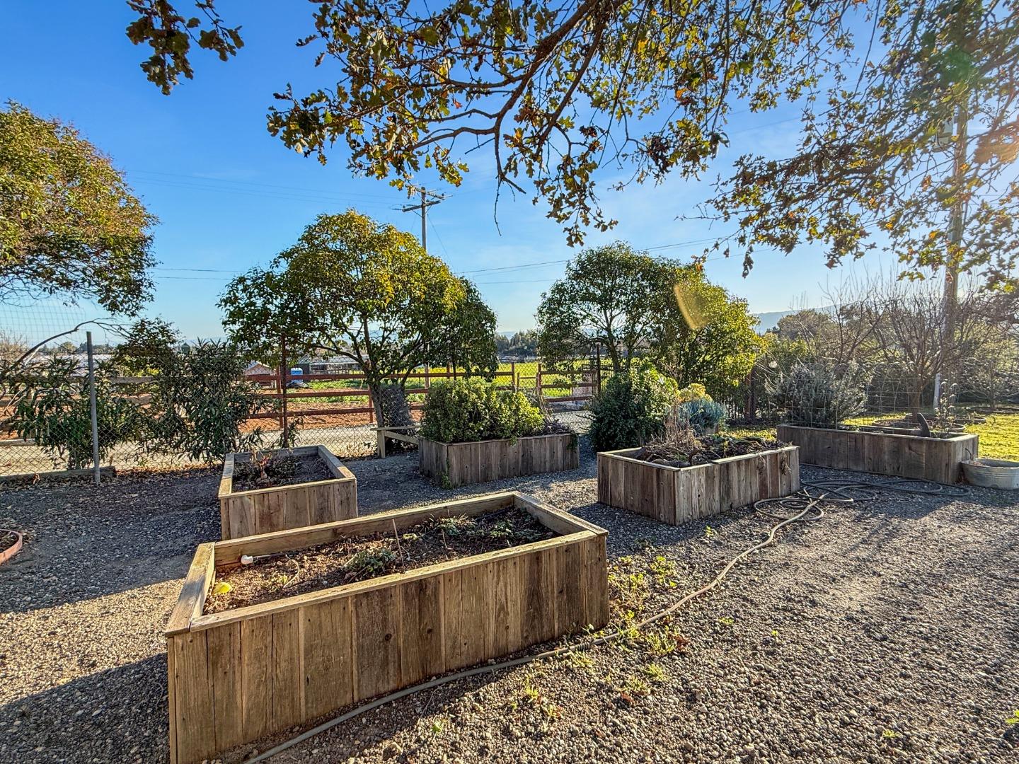 2800 Roop Road Gilroy, CA 95020 - Photo 25 of 53