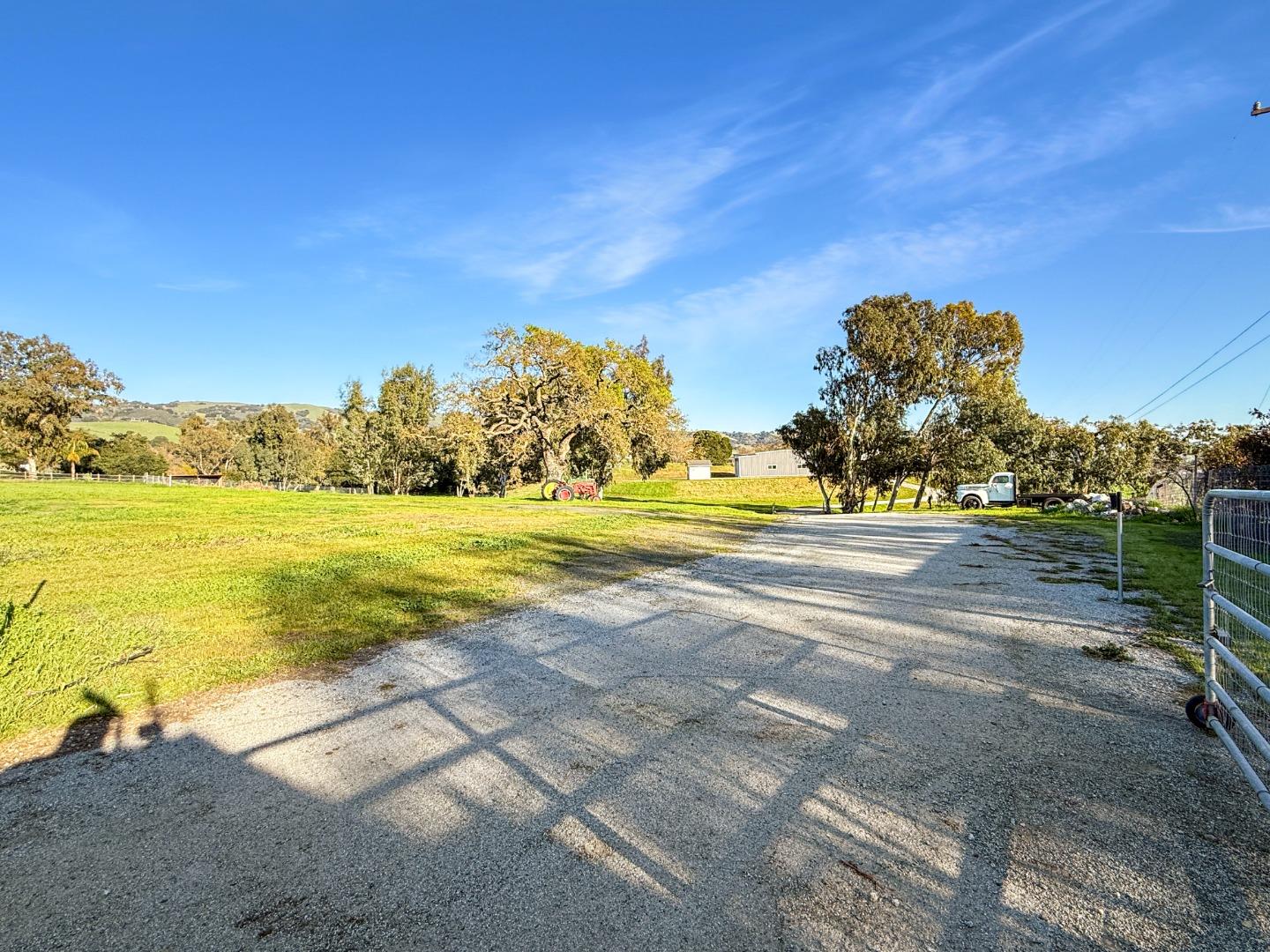 2800 Roop Road Gilroy, CA 95020 - Photo 38 of 53