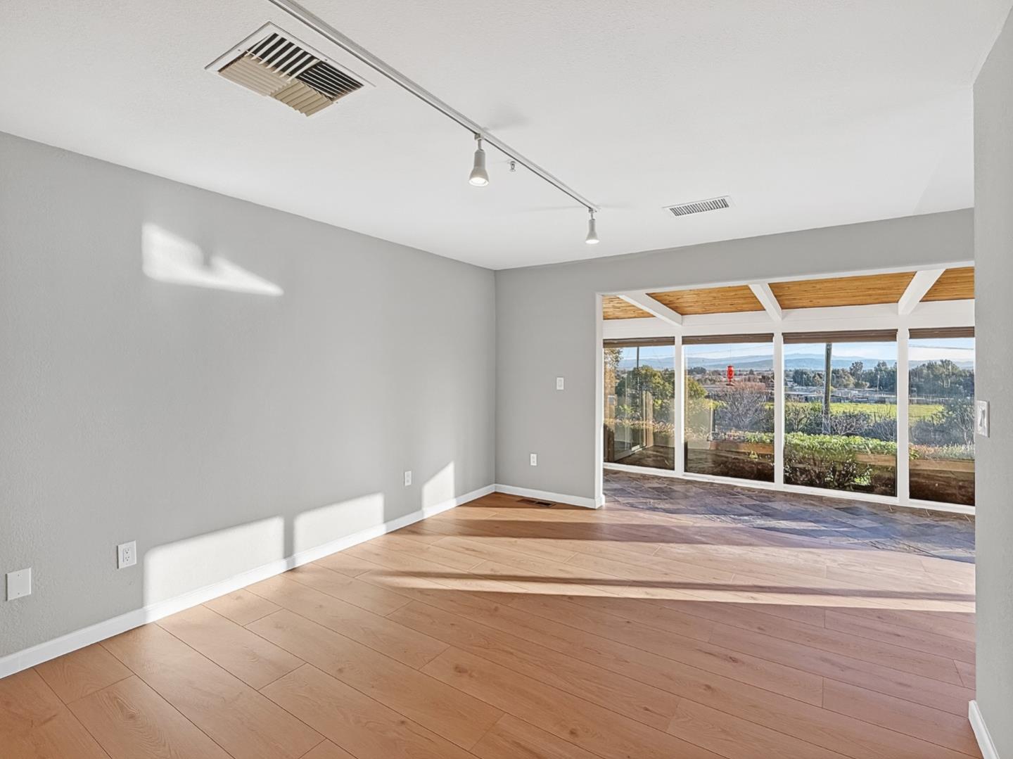 2800 Roop Road Gilroy, CA 95020 - Photo 41 of 53