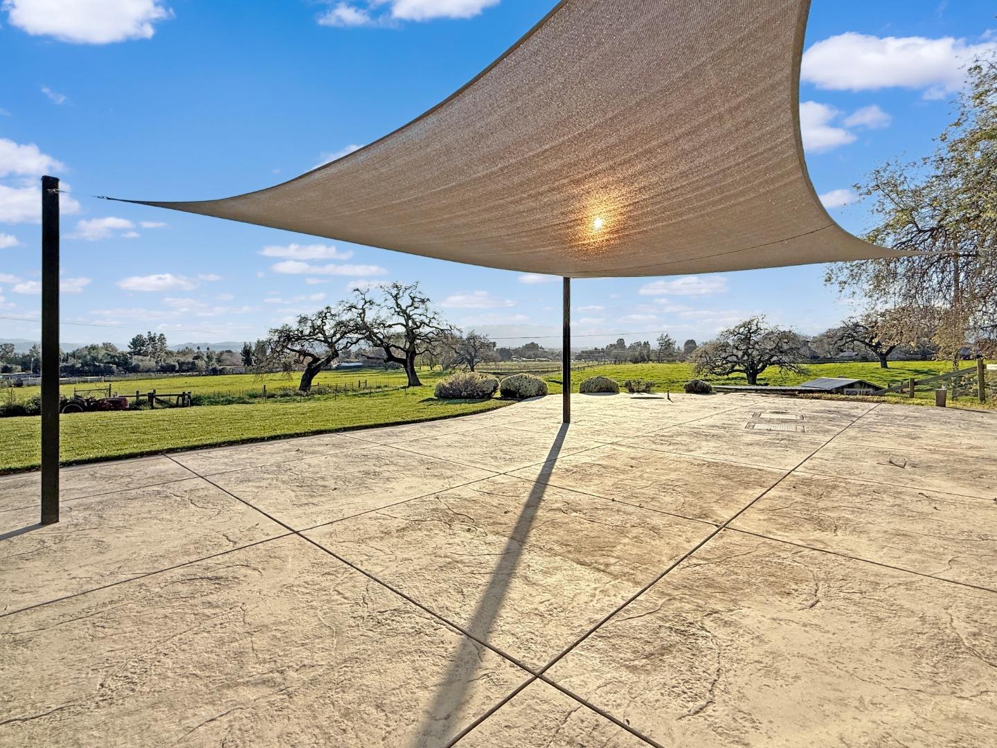 2800 Roop Road Gilroy, CA 95020 - Photo 52 of 53 a view of a building