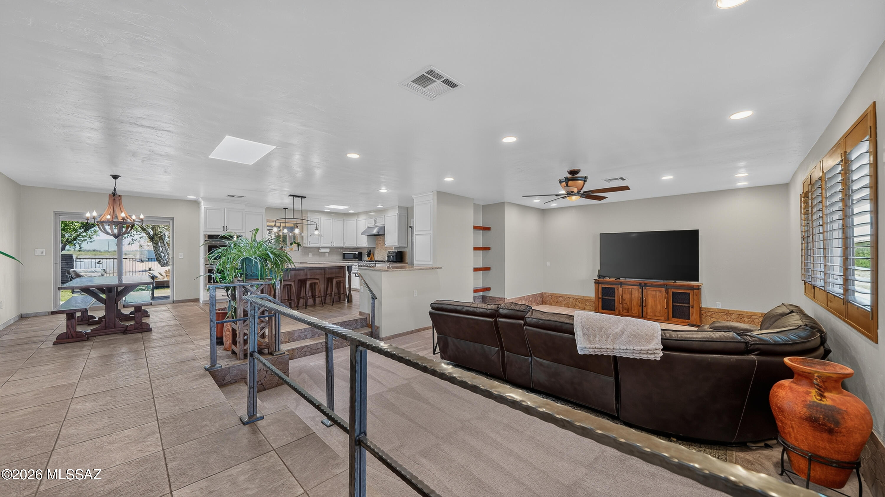 194 Taylor Road Willcox, AZ 85643 - Photo 12 of 54 Front Door Entry looking into Large Living room, Dining Area and Kitchen