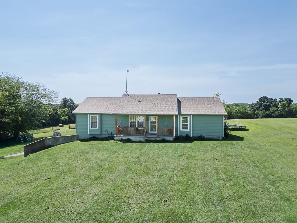 24601 Garrett Road McLouth, KS 66054 - Photo 18 of 23