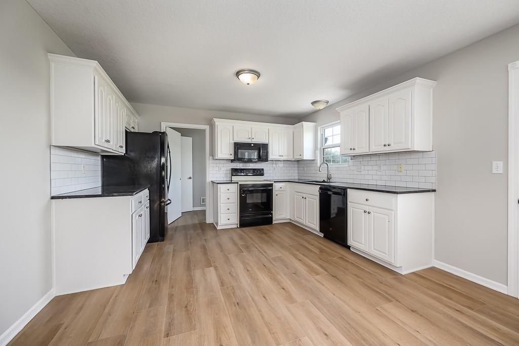 24601 Garrett Road McLouth, KS 66054 - Photo 4 of 23