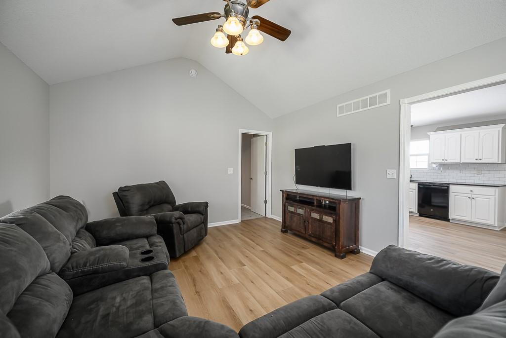 24601 Garrett Road McLouth, KS 66054 - Photo 6 of 23