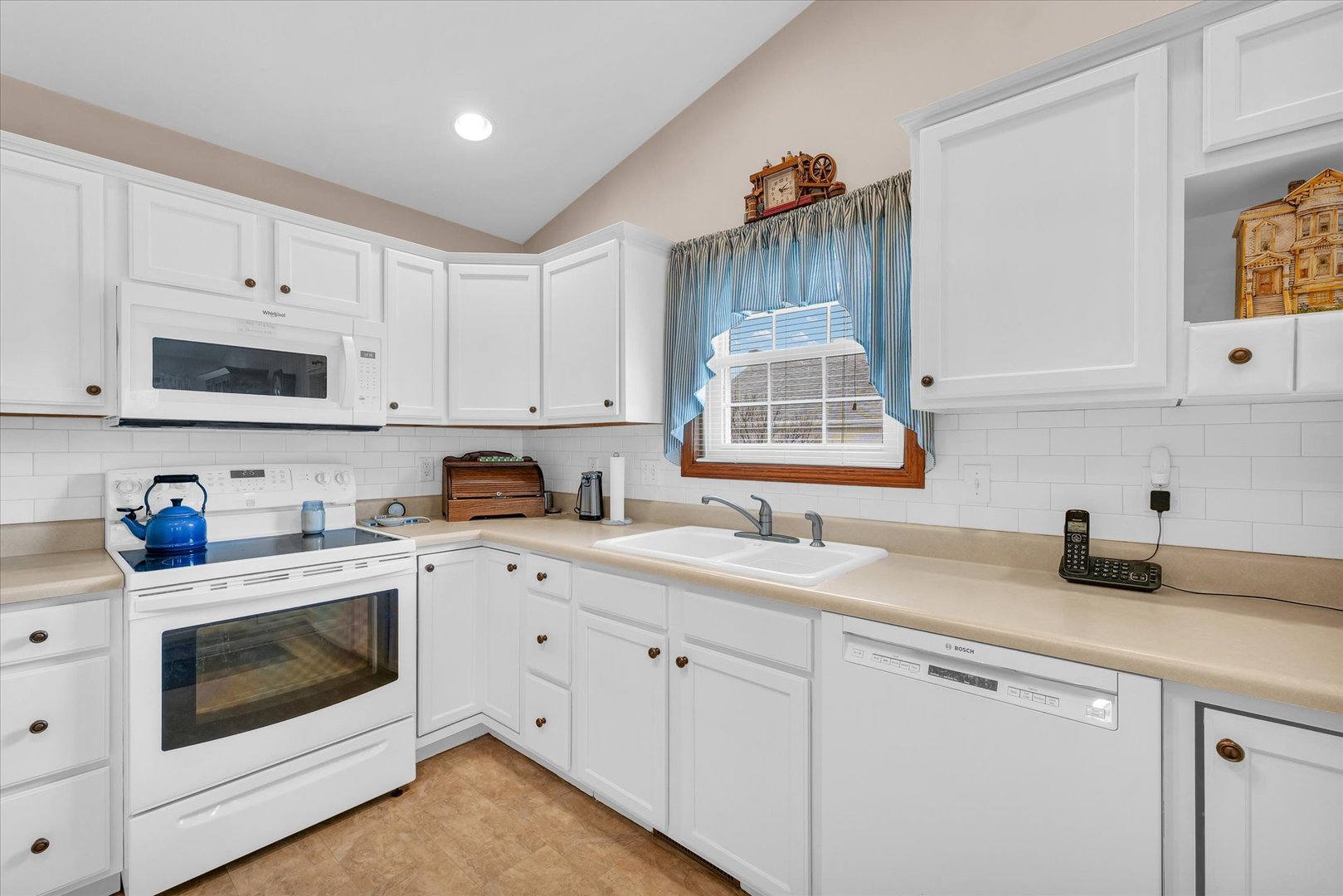 1101 Cobblefield Road Champaign, IL 61822 - Photo 18 of 42 Gallery Image 18