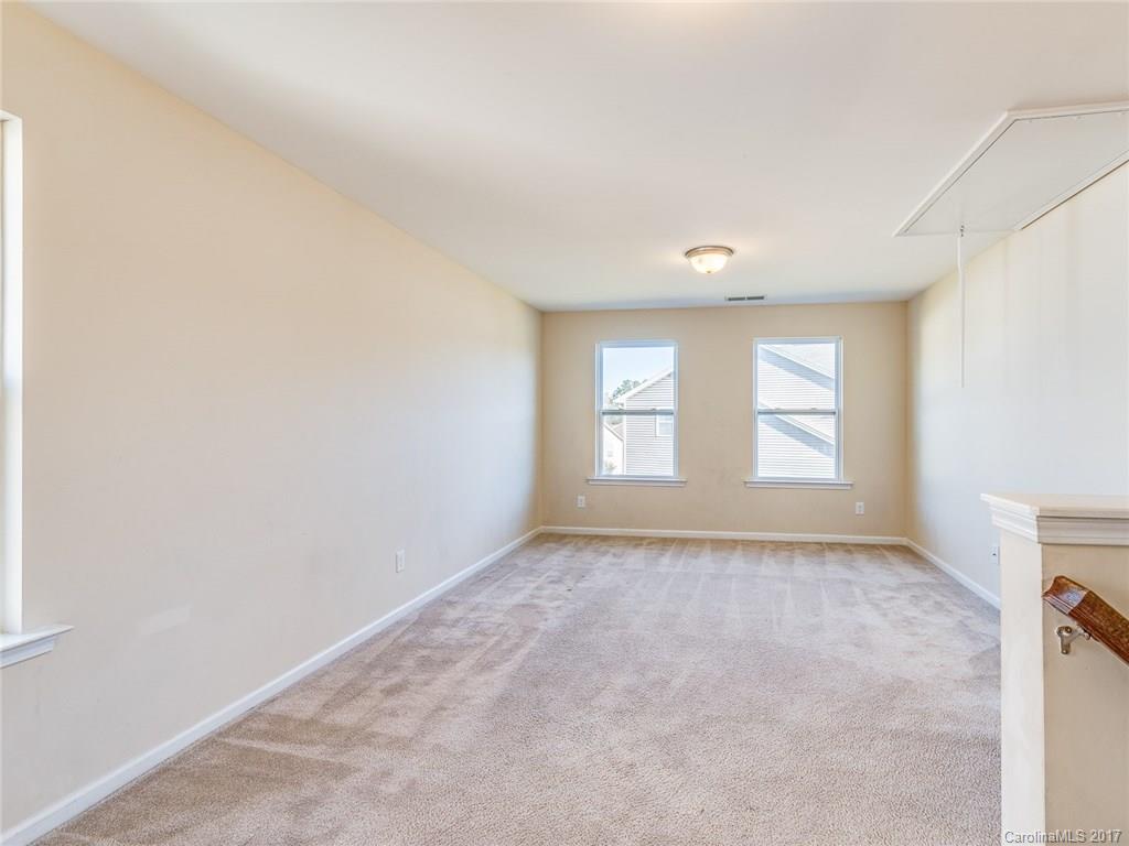 4334 Hubbard Road Charlotte, NC 28269 - Photo 15 of 22 Gallery Image 15