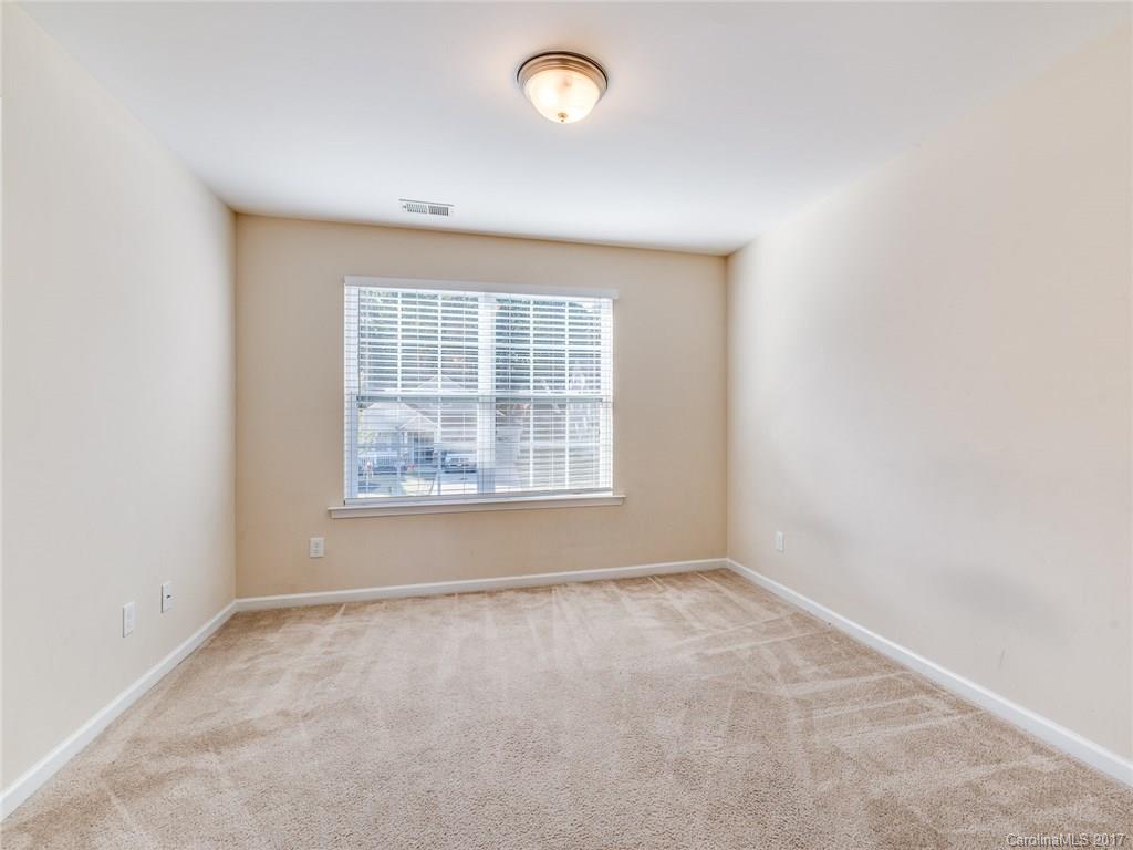 4334 Hubbard Road Charlotte, NC 28269 - Photo 16 of 22 Gallery Image 16