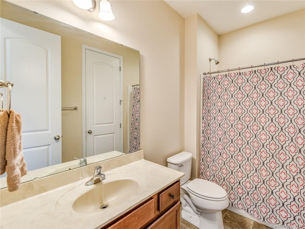 4334 Hubbard Road Charlotte, NC 28269 - Photo 21 of 22 Gallery Image 21