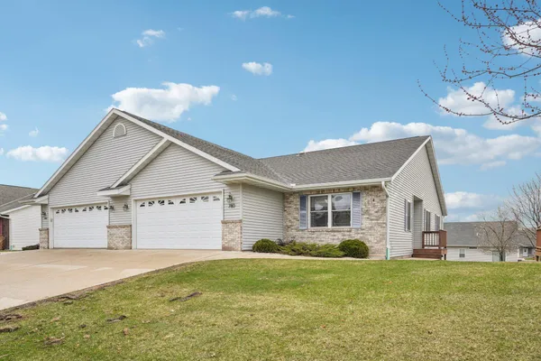 $319,900 | 780 Chief Kewaskum Place, Kewaskum, WI 53040