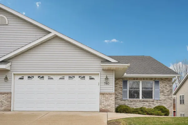 $319,900 | 780 Chief Kewaskum Place, Kewaskum, WI 53040