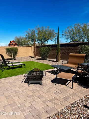 $2,325 | 21507 South 226th Place, Queen Creek, AZ 85142
