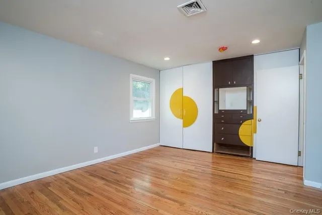 $8,800 | 17 Vista Drive, Great Neck, NY 11021