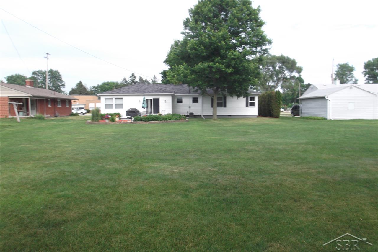 1883 Hemmeter Road Saginaw, MI 48638 - Photo 17 of 20 31351328-16.JPG