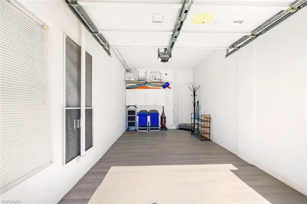 a view of a garage