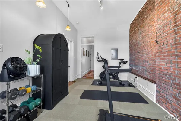 $449,900 | 2520 California Avenue, St. Louis, MO 63104