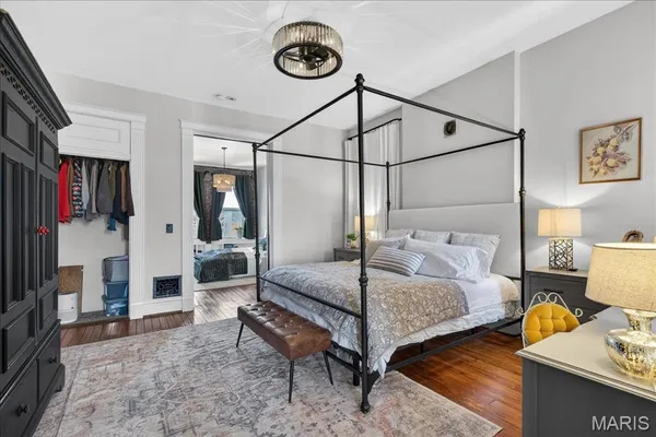 $449,900 | 2520 California Avenue, St. Louis, MO 63104