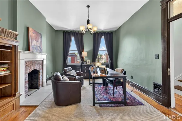 $449,900 | 2520 California Avenue, St. Louis, MO 63104