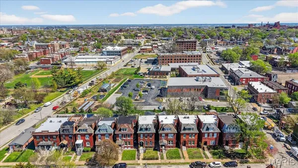 $449,900 | 2520 California Avenue, St. Louis, MO 63104