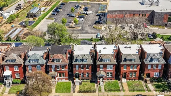 $449,900 | 2520 California Avenue, St. Louis, MO 63104