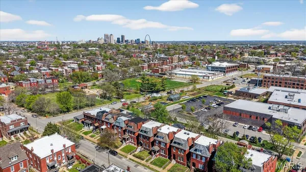 $449,900 | 2520 California Avenue, St. Louis, MO 63104