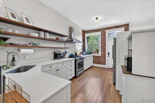 $449,900 | 2520 California Avenue, St. Louis, MO 63104