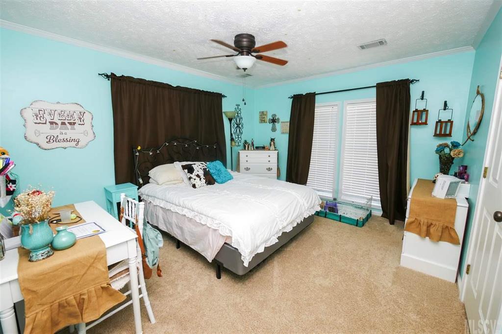1335 Murrays Mill Road Catawba, NC 28609 - Photo 5 of 22 Gallery Image 5