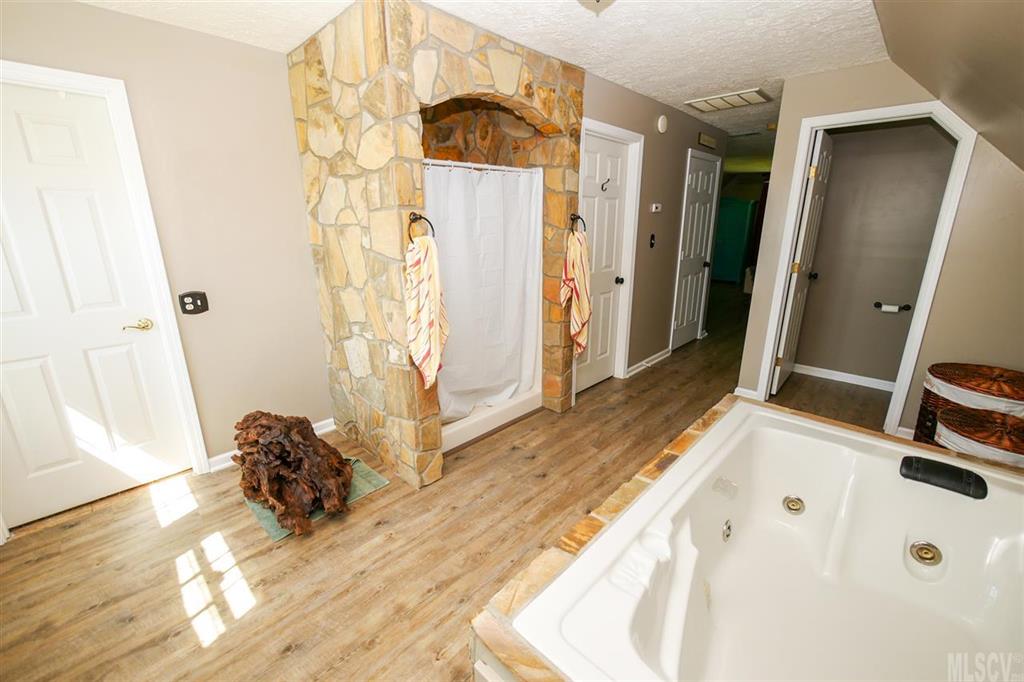 1335 Murrays Mill Road Catawba, NC 28609 - Photo 10 of 22 Gallery Image 10
