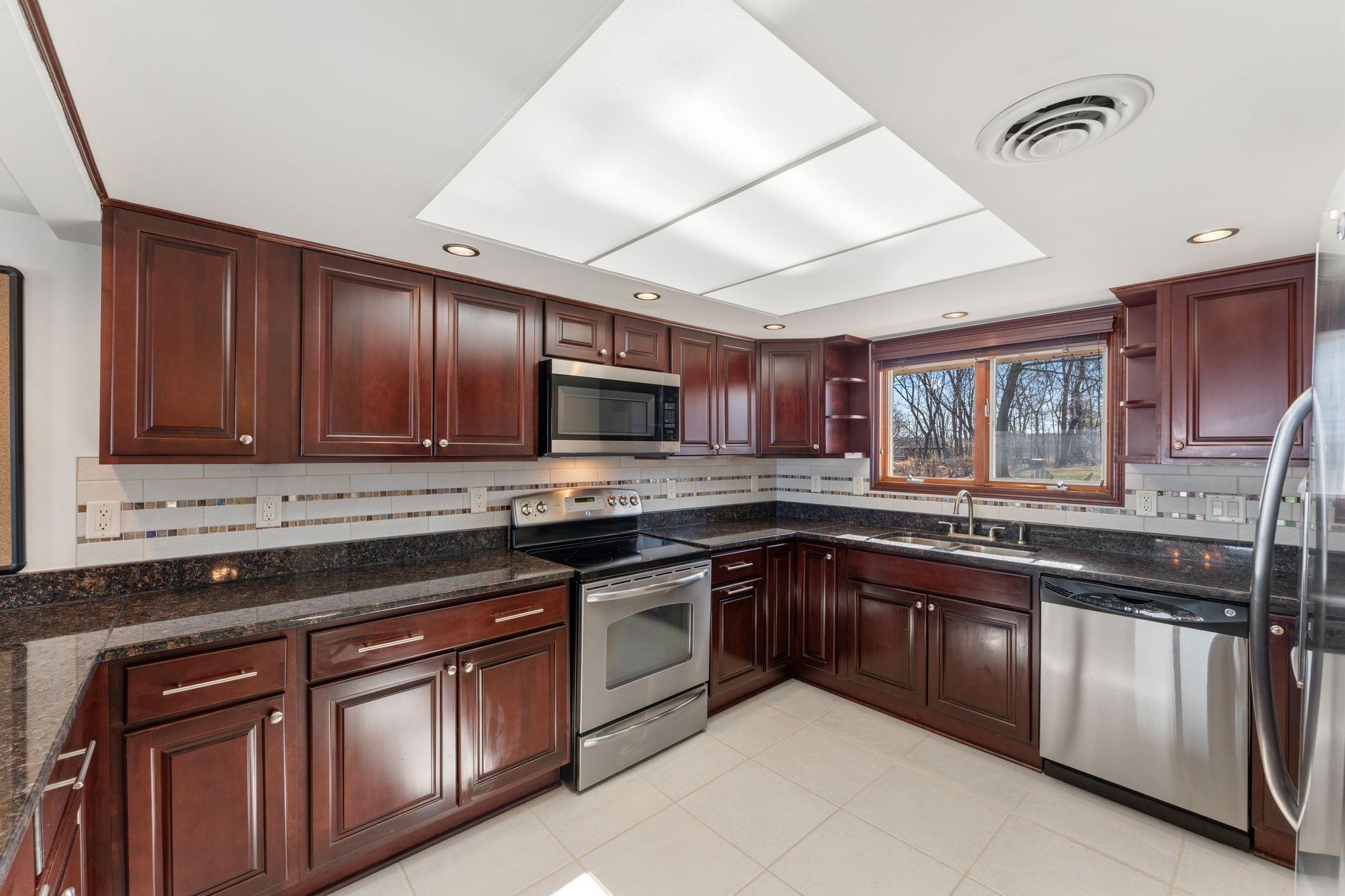 17570 Vergus Avenue Jordan, MN 55352 - Photo 10 of 60