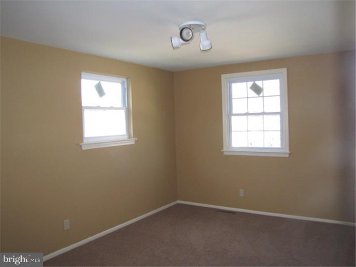 8 Cobblestone Road Cherry Hill, NJ 08003 - Photo 22 of 24
